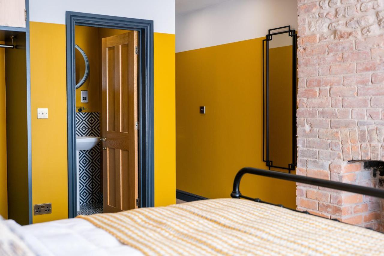 Hotel The Sheep And Penguin Wells Exteriér fotografie